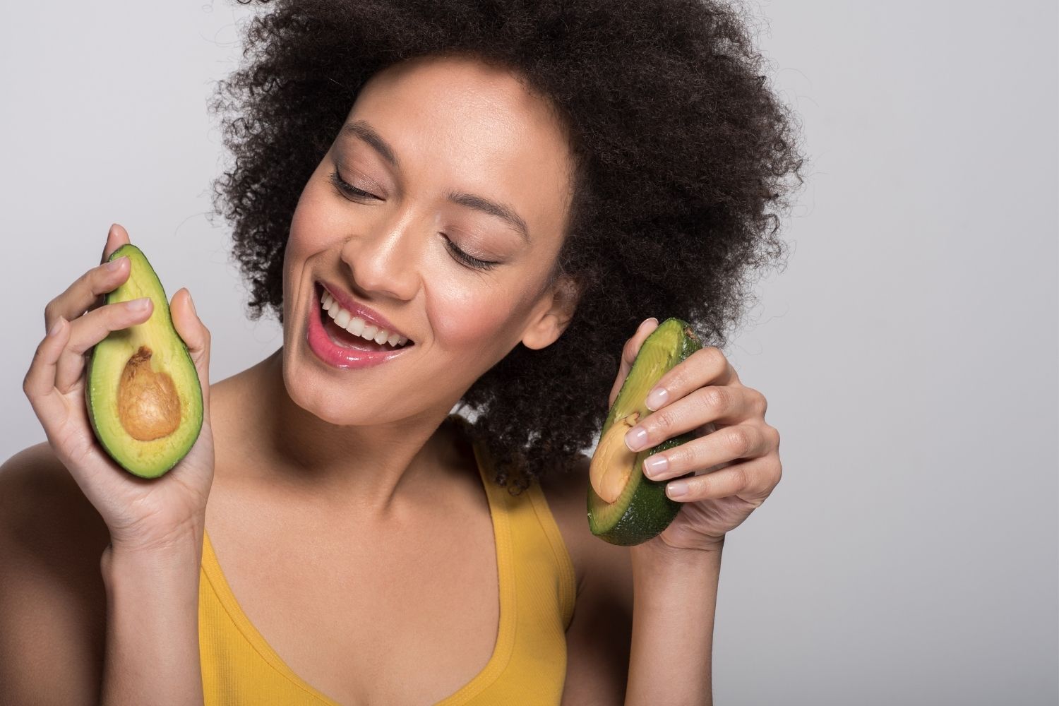 Los 4 beneficios del aguacate para la piel del rostro