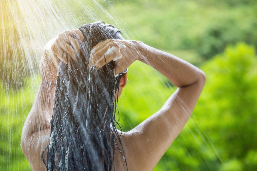 Lo que tienes que saber antes de usar un champú natural